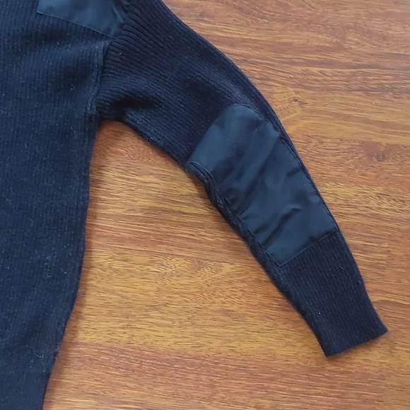 💟Sweater - Picture 6 of 6